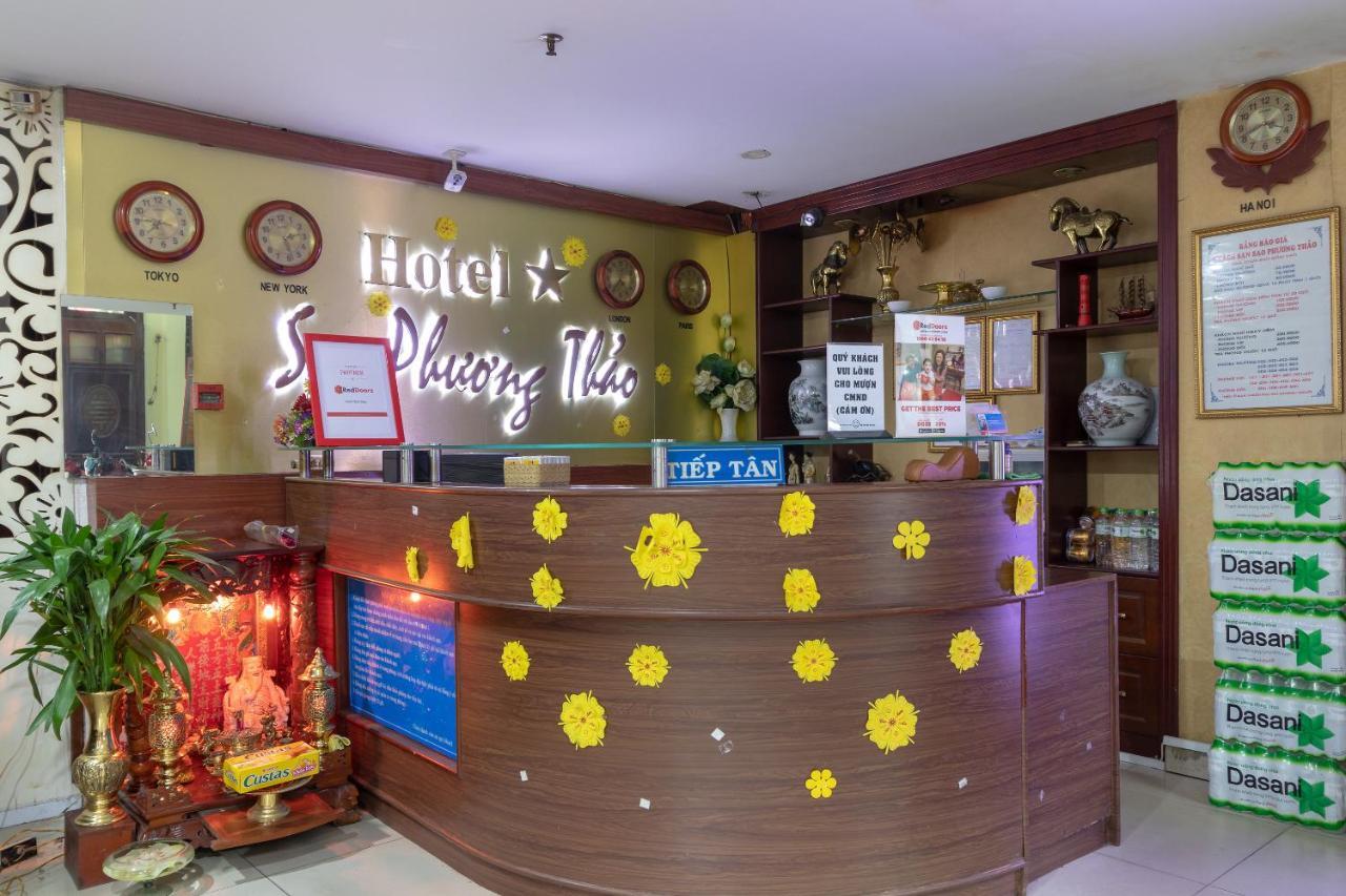 RedDoorz near Tan Huong Market 2 Ho Chi Minh-stad Buitenkant foto